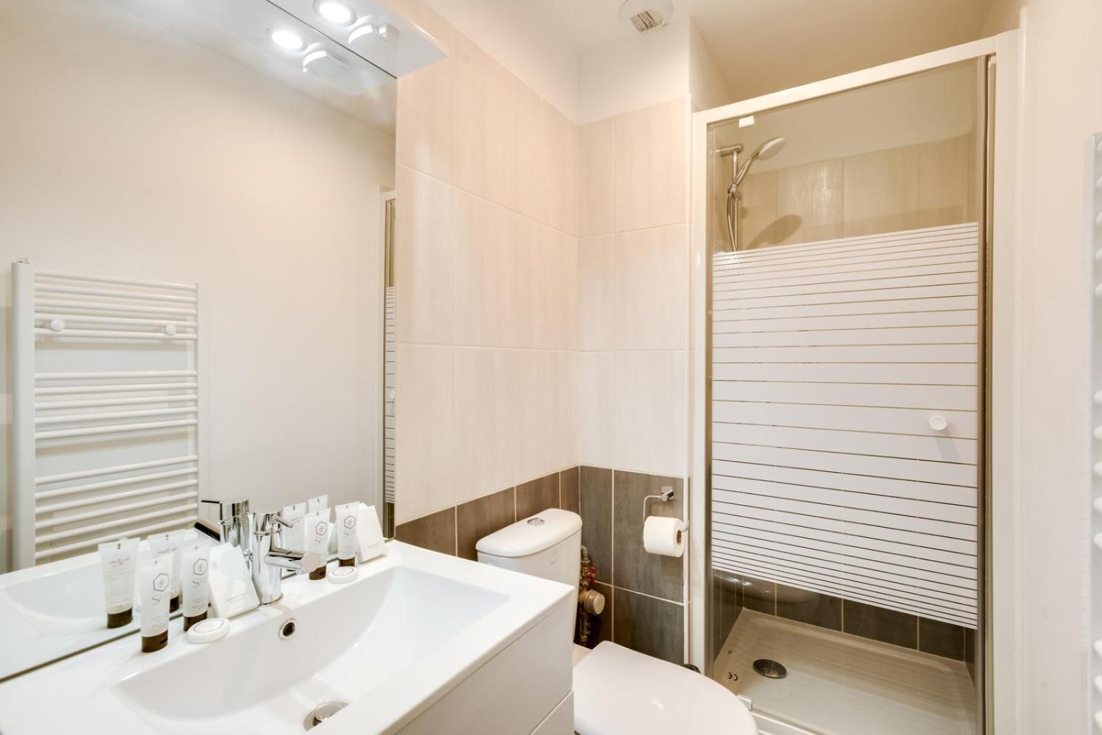 806 Suite Magic - Superbe Appartement Bagnolet Bagian luar foto